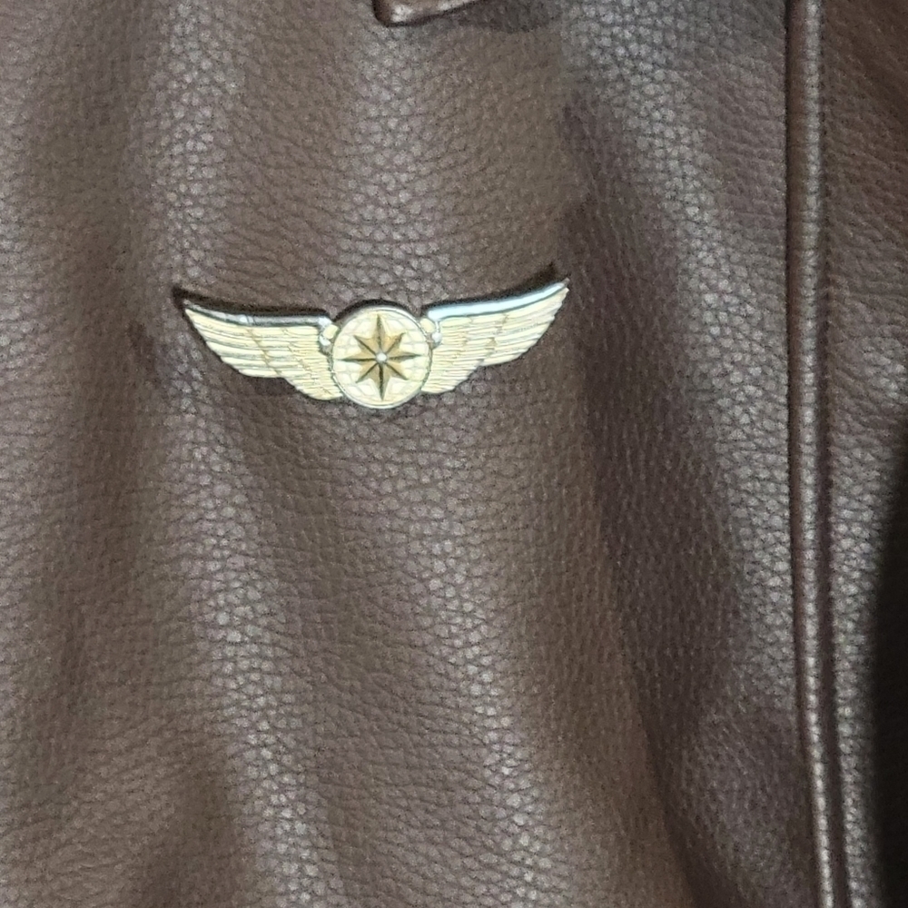 Captain Marvel jacket - Picture 5 of 7